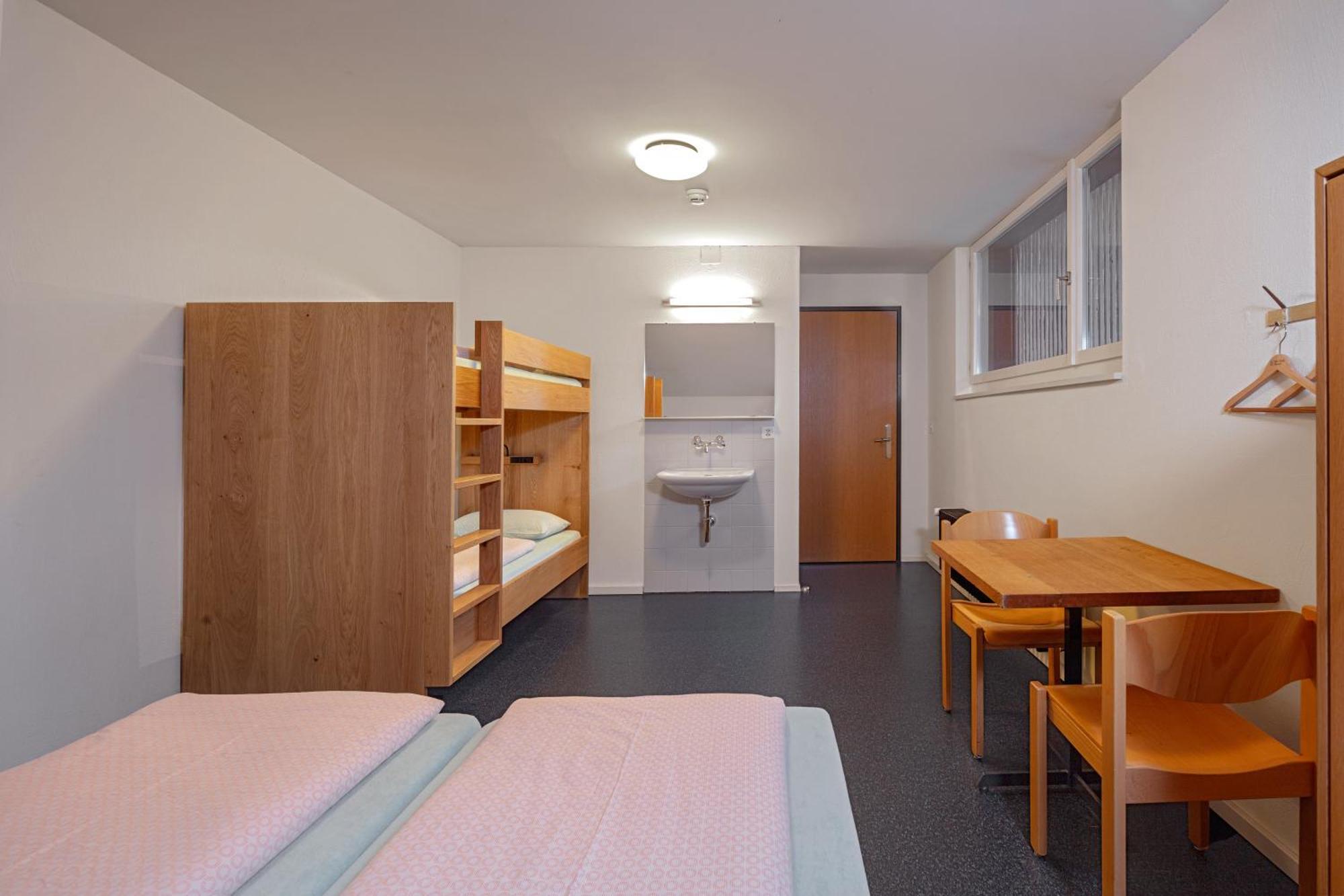 Baden Youth Hostel Eksteriør bilde
